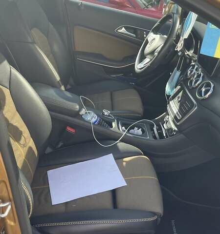 Бежевий Мерседес ГЛА-Клас, об'ємом двигуна 2.14 л та пробігом 115 тис. км за 20000 $, фото 1 на Automoto.ua