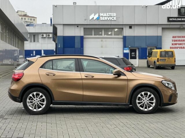 Бежевий Мерседес ГЛА-Клас, об'ємом двигуна 1.6 л та пробігом 80 тис. км за 23440 $, фото 3 на Automoto.ua