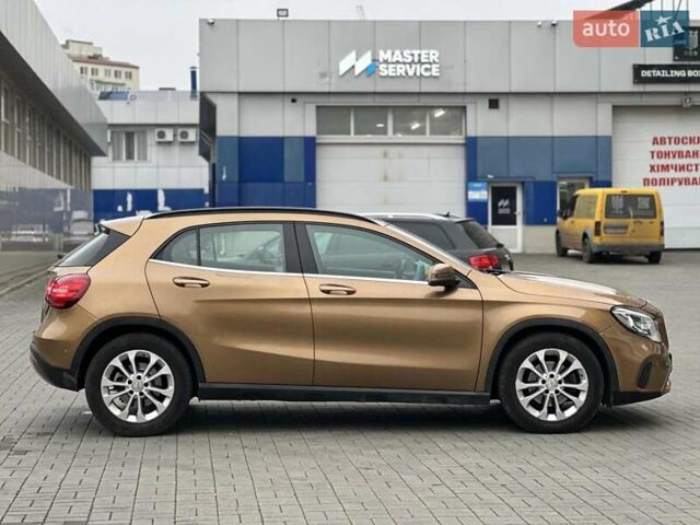 Бежевий Мерседес ГЛА-Клас, об'ємом двигуна 1.6 л та пробігом 80 тис. км за 23440 $, фото 3 на Automoto.ua