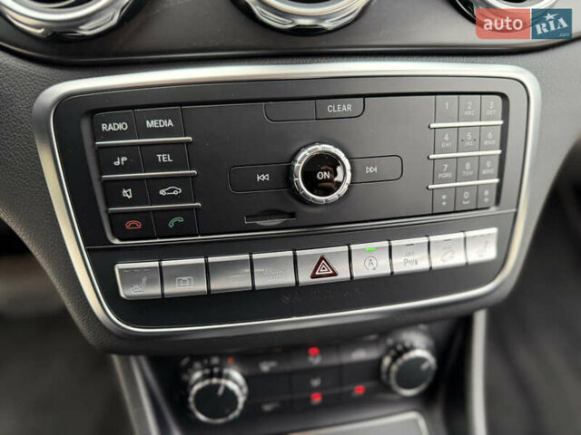 Бежевий Мерседес ГЛА-Клас, об'ємом двигуна 2 л та пробігом 66 тис. км за 25700 $, фото 104 на Automoto.ua
