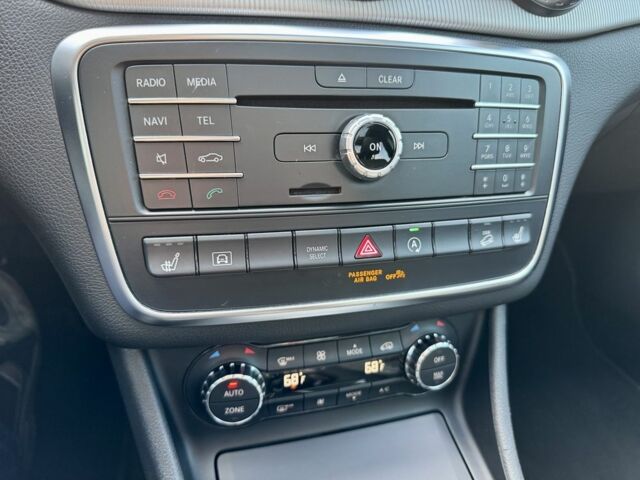 Черный Мерседес ГЛА-Класс, объемом двигателя 2 л и пробегом 98 тыс. км за 19900 $, фото 20 на Automoto.ua