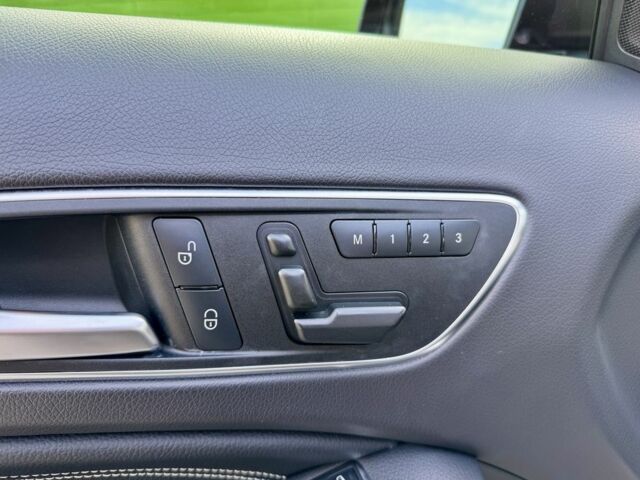 Черный Мерседес ГЛА-Класс, объемом двигателя 2 л и пробегом 98 тыс. км за 19900 $, фото 8 на Automoto.ua