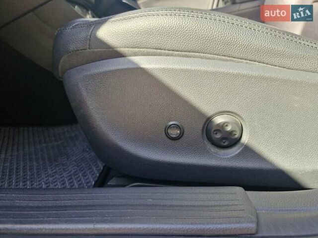 Черный Мерседес ГЛА-Класс, объемом двигателя 1.99 л и пробегом 135 тыс. км за 15999 $, фото 16 на Automoto.ua