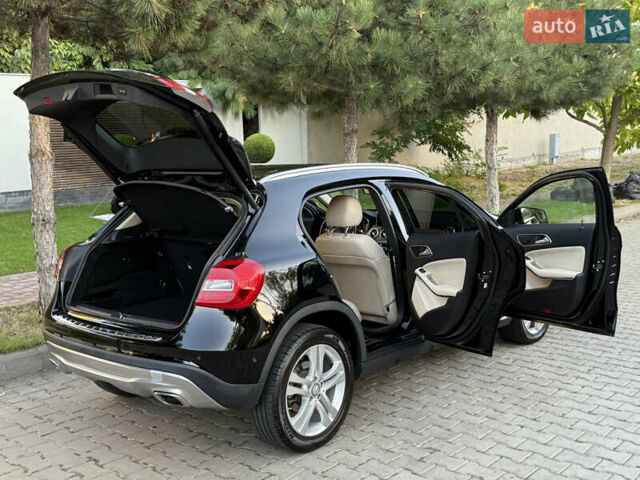 Черный Мерседес ГЛА-Класс, объемом двигателя 1.99 л и пробегом 119 тыс. км за 16900 $, фото 62 на Automoto.ua