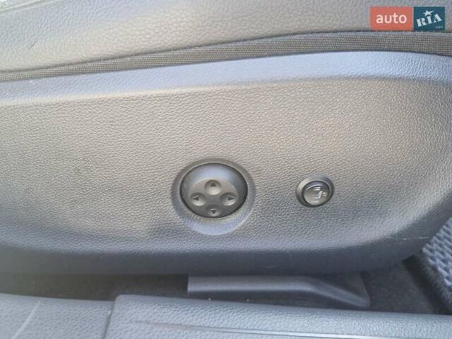 Черный Мерседес ГЛА-Класс, объемом двигателя 1.99 л и пробегом 135 тыс. км за 15999 $, фото 27 на Automoto.ua