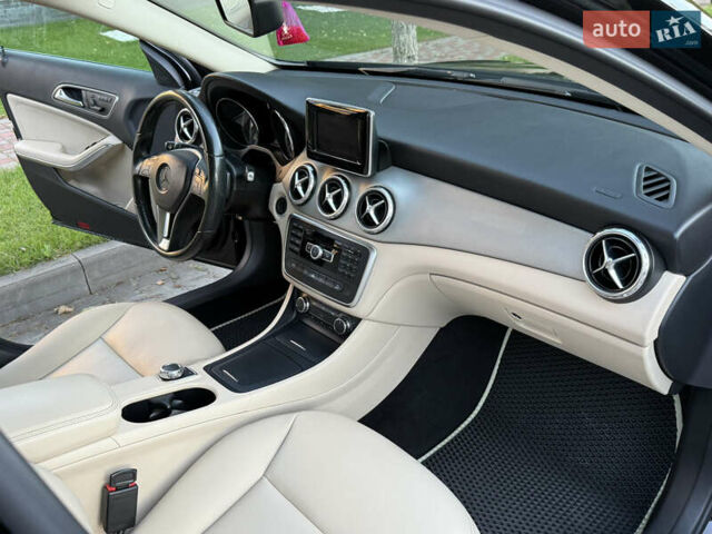 Черный Мерседес ГЛА-Класс, объемом двигателя 1.99 л и пробегом 119 тыс. км за 16900 $, фото 82 на Automoto.ua