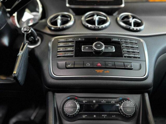 Чорний Мерседес ГЛА-Клас, об'ємом двигуна 2.14 л та пробігом 251 тис. км за 16999 $, фото 9 на Automoto.ua