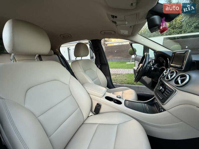 Черный Мерседес ГЛА-Класс, объемом двигателя 1.99 л и пробегом 119 тыс. км за 16900 $, фото 88 на Automoto.ua