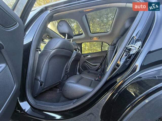 Черный Мерседес ГЛА-Класс, объемом двигателя 1.99 л и пробегом 89 тыс. км за 16000 $, фото 4 на Automoto.ua