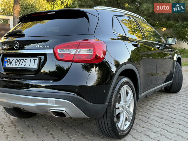 Черный Мерседес ГЛА-Класс, объемом двигателя 1.99 л и пробегом 119 тыс. км за 16900 $, фото 18 на Automoto.ua