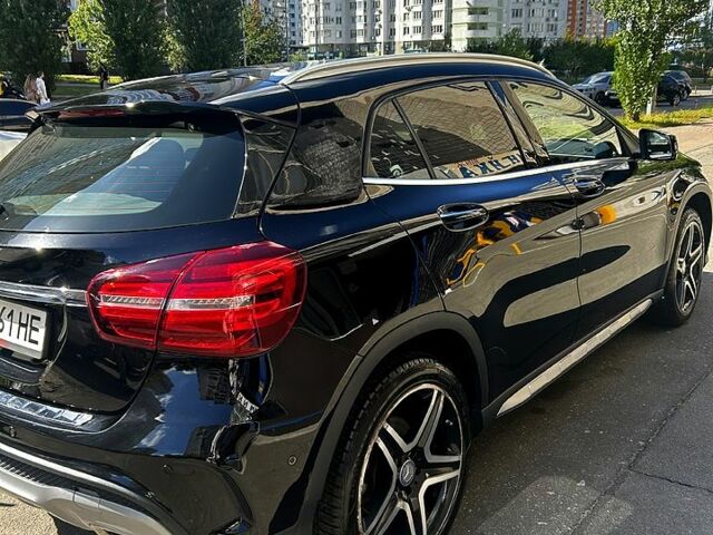 Чорний Мерседес ГЛА-Клас, об'ємом двигуна 2 л та пробігом 150 тис. км за 16900 $, фото 3 на Automoto.ua