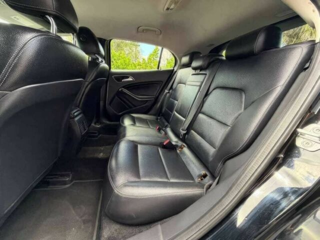 Черный Мерседес ГЛА-Класс, объемом двигателя 2 л и пробегом 72 тыс. км за 9400 $, фото 9 на Automoto.ua