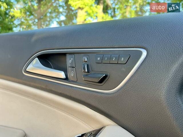 Чорний Мерседес ГЛА-Клас, об'ємом двигуна 1.99 л та пробігом 57 тис. км за 17400 $, фото 24 на Automoto.ua