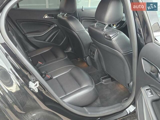 Мерседес ГЛА-Класс 2015 в Киеве на Automoto.ua Черный Мерседес ГЛА-Класс, объемом двигателя 2 л и пробегом 150 тыс. км за 17900 $, фото 11 на Automoto.ua
