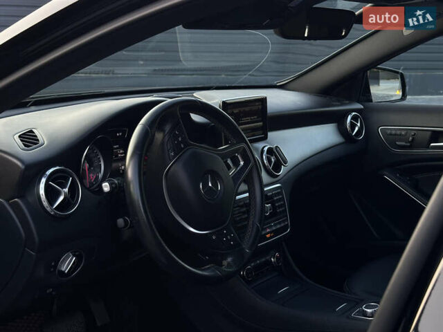 Черный Мерседес ГЛА-Класс, объемом двигателя 2 л и пробегом 150 тыс. км за 19000 $, фото 12 на Automoto.ua