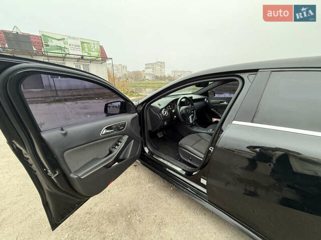Чорний Мерседес ГЛА-Клас, об'ємом двигуна 1.6 л та пробігом 110 тис. км за 20000 $, фото 5 на Automoto.ua