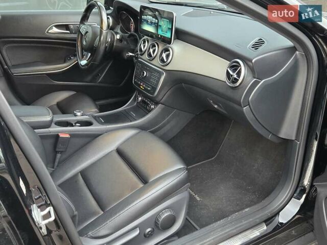 Мерседес ГЛА-Класс 2015 в Киеве на Automoto.ua Черный Мерседес ГЛА-Класс, объемом двигателя 2 л и пробегом 150 тыс. км за 17900 $, фото 9 на Automoto.ua