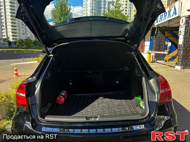 Чорний Мерседес ГЛА-Клас, об'ємом двигуна 2 л та пробігом 150 тис. км за 16900 $, фото 10 на Automoto.ua