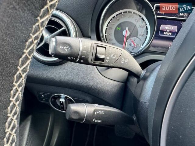 Черный Мерседес ГЛА-Класс, объемом двигателя 1.99 л и пробегом 99 тыс. км за 19900 $, фото 61 на Automoto.ua