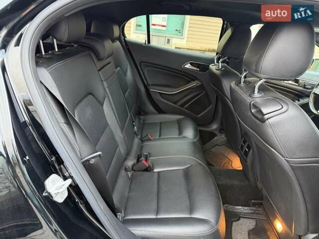 Чорний Мерседес ГЛА-Клас, об'ємом двигуна 2 л та пробігом 120 тис. км за 4000 $, фото 5 на Automoto.ua