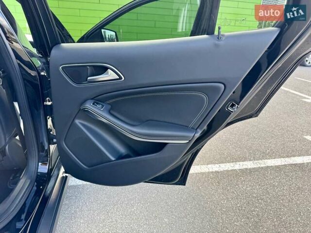 Черный Мерседес ГЛА-Класс, объемом двигателя 1.99 л и пробегом 99 тыс. км за 19900 $, фото 40 на Automoto.ua