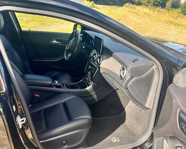 Мерседес ГЛА-Класс 2016 в Киеве на Automoto.ua Черный Мерседес ГЛА-Класс, объемом двигателя 1.99 л и пробегом 111 тыс. км за 17000 $, фото 22 на Automoto.ua