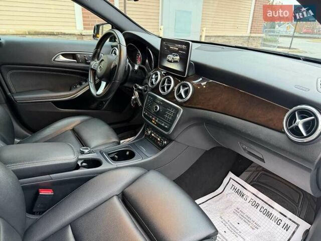 Чорний Мерседес ГЛА-Клас, об'ємом двигуна 2 л та пробігом 120 тис. км за 4000 $, фото 4 на Automoto.ua