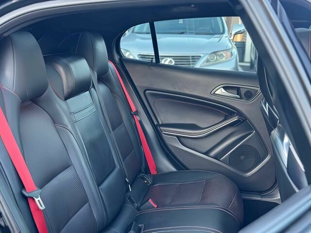 Чорний Мерседес ГЛА-Клас, об'ємом двигуна 2 л та пробігом 77 тис. км за 11700 $, фото 13 на Automoto.ua