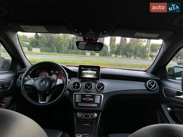 Черный Мерседес ГЛА-Класс, объемом двигателя 1.99 л и пробегом 202 тыс. км за 17200 $, фото 10 на Automoto.ua
