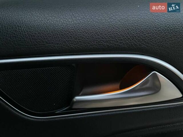 Черный Мерседес ГЛА-Класс, объемом двигателя 1.99 л и пробегом 202 тыс. км за 17200 $, фото 18 на Automoto.ua