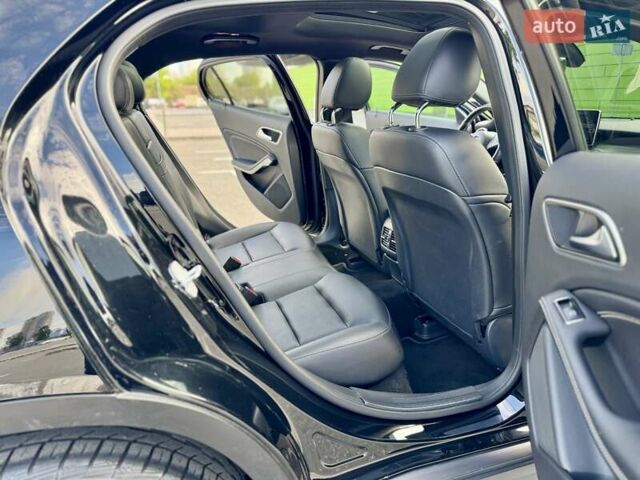 Черный Мерседес ГЛА-Класс, объемом двигателя 1.99 л и пробегом 99 тыс. км за 19900 $, фото 41 на Automoto.ua