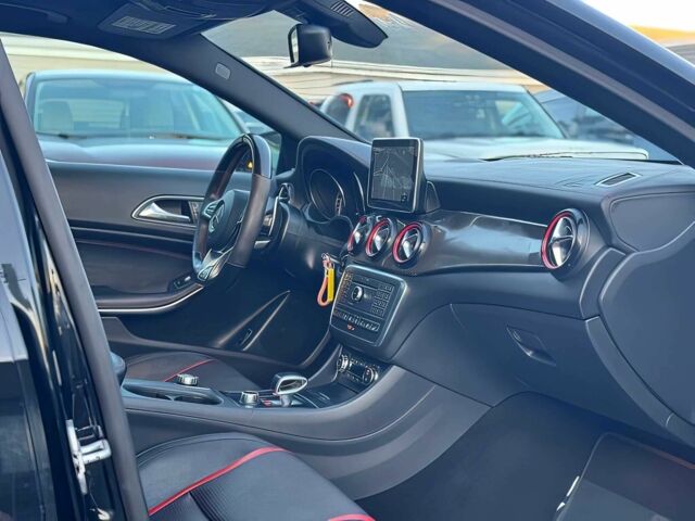 Чорний Мерседес ГЛА-Клас, об'ємом двигуна 2 л та пробігом 77 тис. км за 11700 $, фото 11 на Automoto.ua