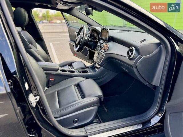 Черный Мерседес ГЛА-Класс, объемом двигателя 1.99 л и пробегом 99 тыс. км за 19900 $, фото 43 на Automoto.ua