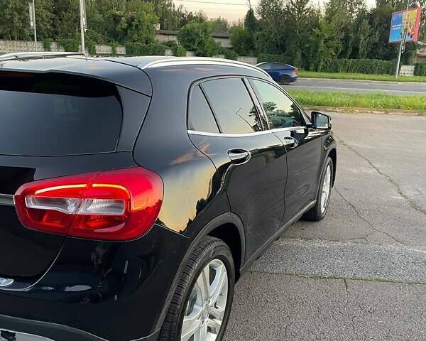 Черный Мерседес ГЛА-Класс, объемом двигателя 1.99 л и пробегом 202 тыс. км за 17200 $, фото 47 на Automoto.ua
