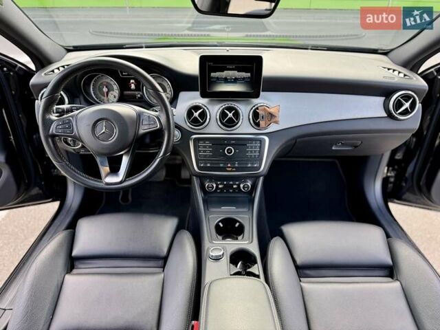 Черный Мерседес ГЛА-Класс, объемом двигателя 1.99 л и пробегом 99 тыс. км за 19900 $, фото 46 на Automoto.ua