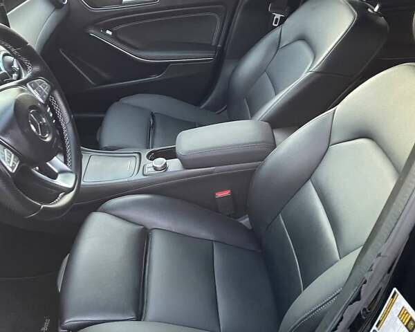 Черный Мерседес ГЛА-Класс, объемом двигателя 1.99 л и пробегом 202 тыс. км за 17200 $, фото 40 на Automoto.ua