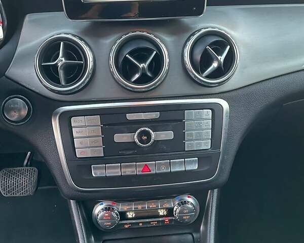 Черный Мерседес ГЛА-Класс, объемом двигателя 1.99 л и пробегом 202 тыс. км за 17200 $, фото 42 на Automoto.ua