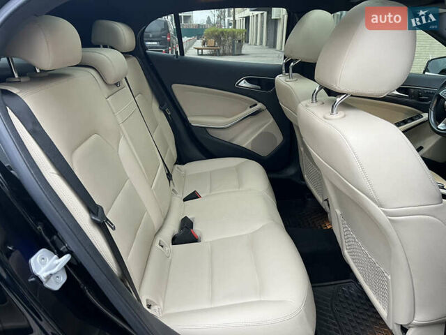 Черный Мерседес ГЛА-Класс, объемом двигателя 1.99 л и пробегом 75 тыс. км за 19700 $, фото 45 на Automoto.ua