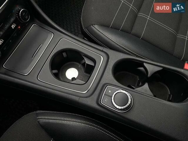 Черный Мерседес ГЛА-Класс, объемом двигателя 1.99 л и пробегом 76 тыс. км за 16500 $, фото 17 на Automoto.ua