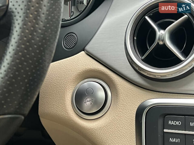 Черный Мерседес ГЛА-Класс, объемом двигателя 1.99 л и пробегом 75 тыс. км за 19700 $, фото 42 на Automoto.ua