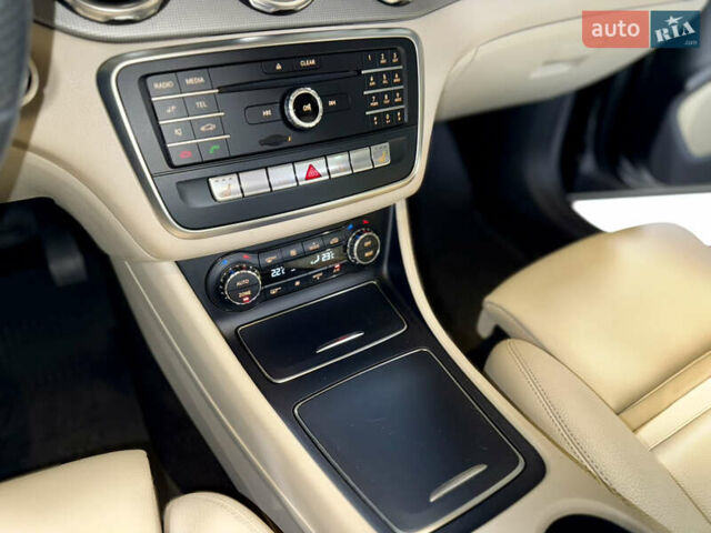 Черный Мерседес ГЛА-Класс, объемом двигателя 1.6 л и пробегом 61 тыс. км за 23800 $, фото 21 на Automoto.ua