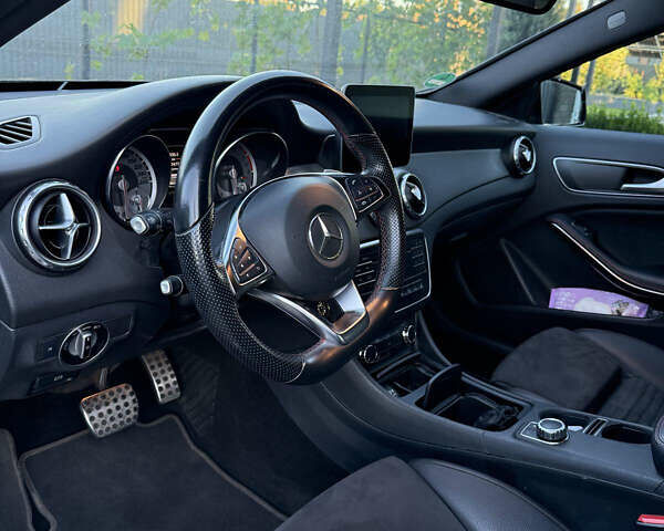 Мерседес ГЛА-Класс 2017 в Киеве на Automoto.ua Черный Мерседес ГЛА-Класс, объемом двигателя 1.6 л и пробегом 95 тыс. км за 19750 $, фото 2 на Automoto.ua