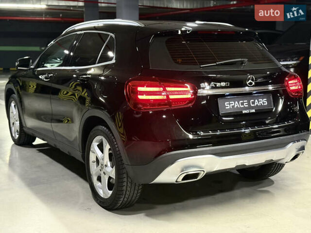 Черный Мерседес ГЛА-Класс, объемом двигателя 1.6 л и пробегом 61 тыс. км за 23800 $, фото 16 на Automoto.ua