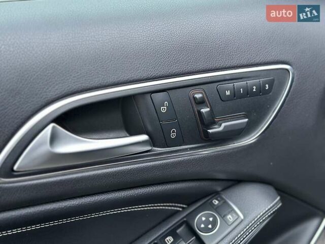 Чорний Мерседес ГЛА-Клас, об'ємом двигуна 1.99 л та пробігом 90 тис. км за 22900 $, фото 15 на Automoto.ua