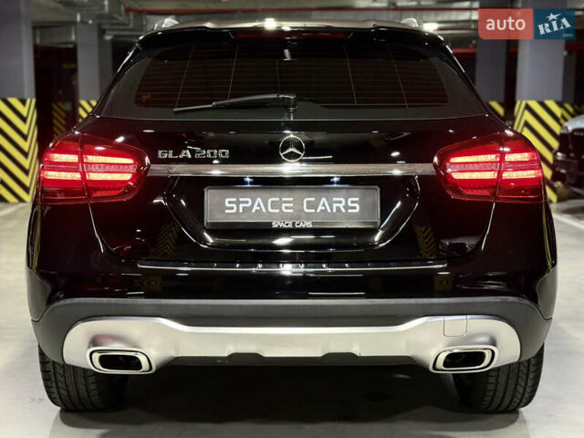 Мерседес ГЛА-Класс 2017 в Киеве на Automoto.ua Черный Мерседес ГЛА-Класс, объемом двигателя 1.6 л и пробегом 61 тыс. км за 25900 $, фото 12 на Automoto.ua