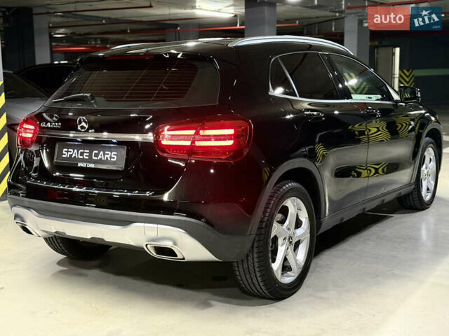 Черный Мерседес ГЛА-Класс, объемом двигателя 1.6 л и пробегом 61 тыс. км за 23800 $, фото 14 на Automoto.ua