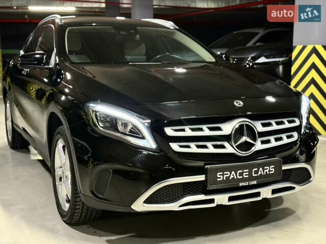 Черный Мерседес ГЛА-Класс, объемом двигателя 1.6 л и пробегом 61 тыс. км за 23800 $, фото 7 на Automoto.ua