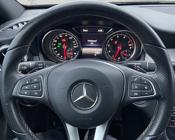 Черный Мерседес ГЛА-Класс, объемом двигателя 1.99 л и пробегом 34 тыс. км за 22400 $, фото 22 на Automoto.ua