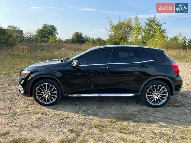 Чорний Мерседес ГЛА-Клас, об'ємом двигуна 2 л та пробігом 50 тис. км за 17800 $, фото 3 на Automoto.ua