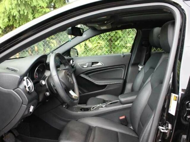 Мерседес ГЛА-Клас 2019 у Києві на Automoto.ua Чорний Мерседес ГЛА-Клас, об'ємом двигуна 2 л та пробігом 89 тис. км за 15300 $, фото 14 на Automoto.ua